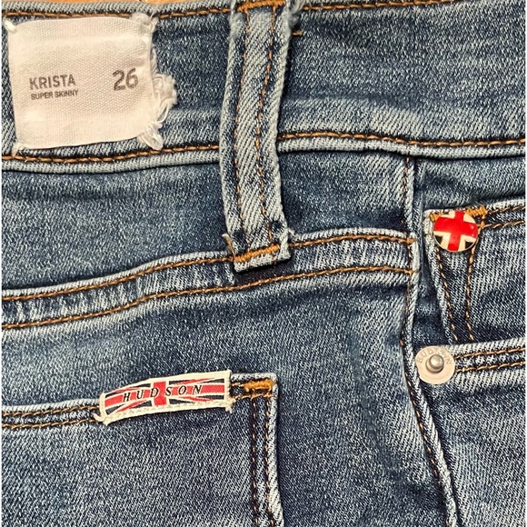 EUC Women’s Hudson Krista Super Skinny Medium Wash Cotton distressed jeans sz 26 - Picture 13 of 13